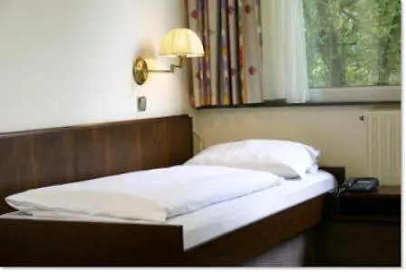 Фото Autobahn Motel Hosel Ost Ратинген