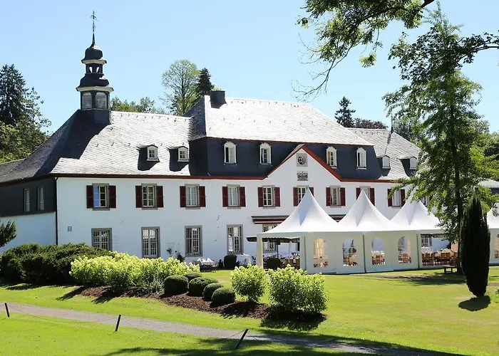 Schloss Auel Boutique Hotel & Design Golf Lodge Lohmar photo