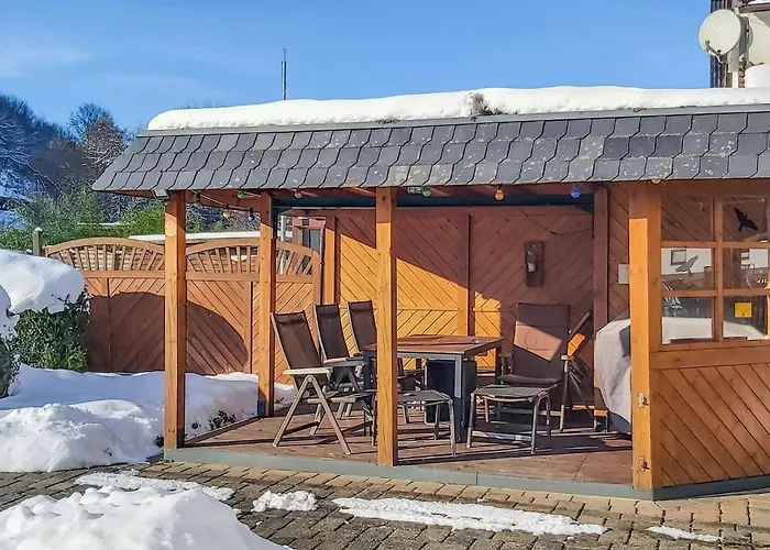 2 Bedroom Cozy Apartment In Finnentrop photo