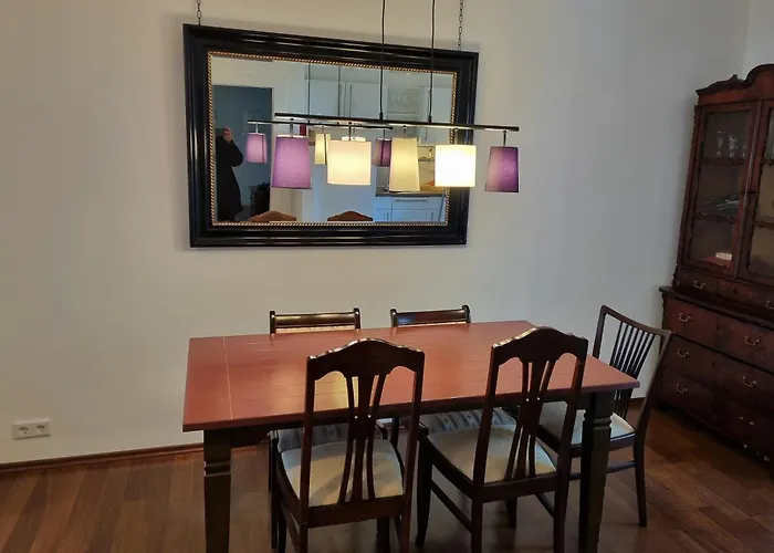 Фото Eg-Wohnung: Modern Und Gemuetlich Mit Wohnkueche, Und Wintergarten Вупперталь