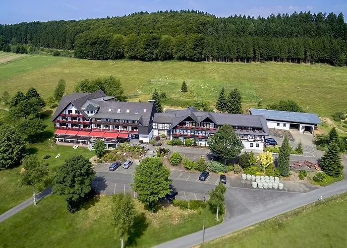 Berghotel Habbel Und Die Welt Kann Warten Cobbenrode photo