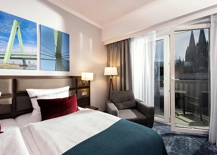 Фото 1 Zkb Komfort Apartment Naehe Stadtzentrum Koeln & Dom Ломар