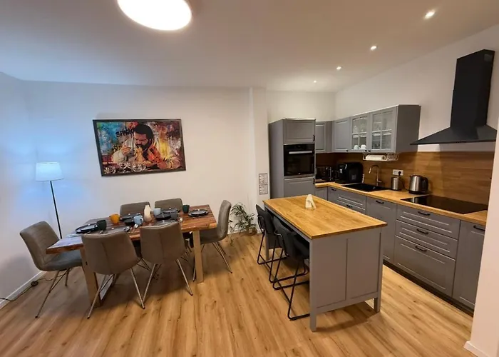 Neu - Apartment For 6 In Hagen- Direct Parking! A45 - A1 - A46 Richtung Dortmund Netflix - Wifi, Fully-Automatic-Coffemashine, Kitchen, Netflix, Disney fotoğrafı