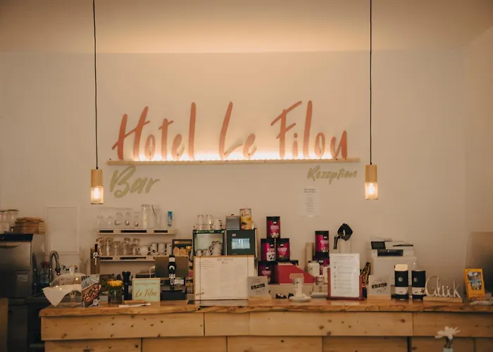 Photo de Hotel Le Filou Hille
