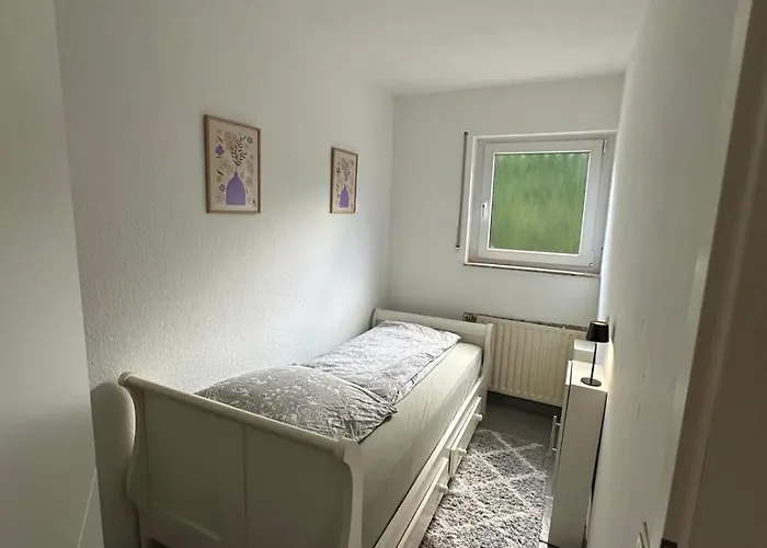 Moderne Wohnung Mit Privatzugang Und Terrasse foto