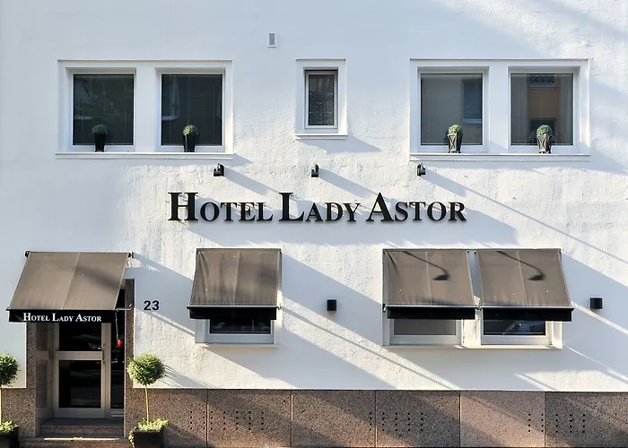 Hotel Sir & Lady Astor Dusseldorf photo